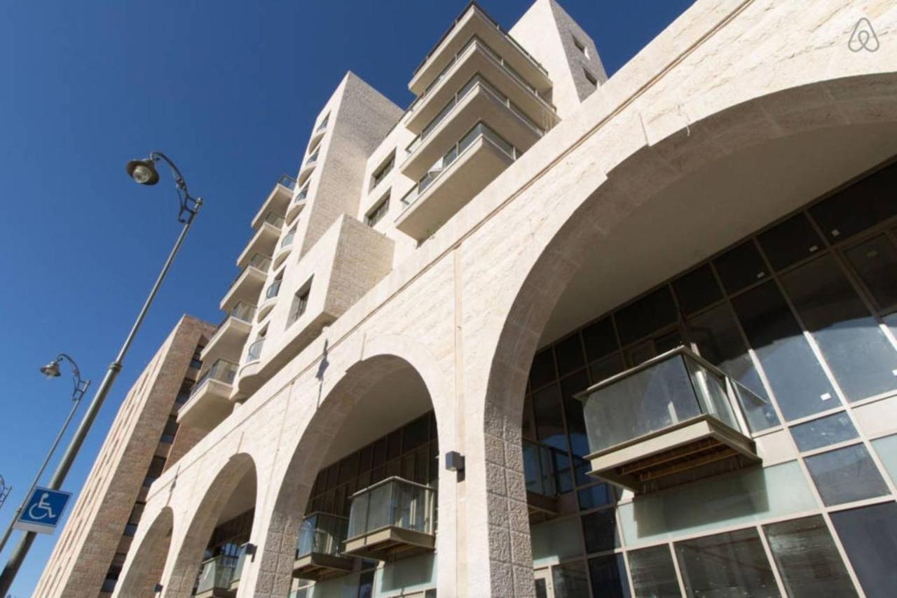 Exclusive Two-Bedroom Apartment With Parking القدس المظهر الخارجي الصورة