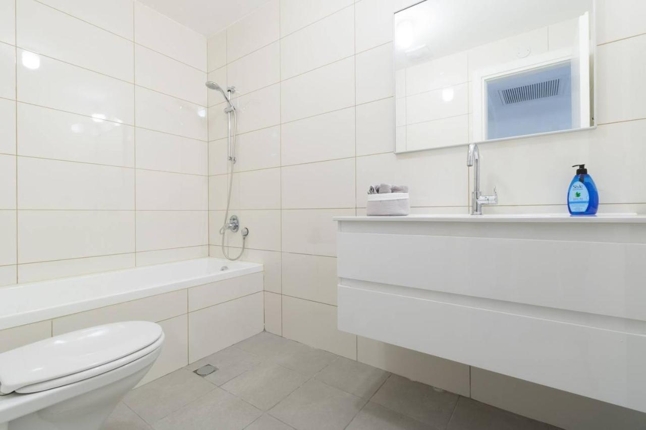 Exclusive Two-Bedroom Apartment With Parking القدس المظهر الخارجي الصورة