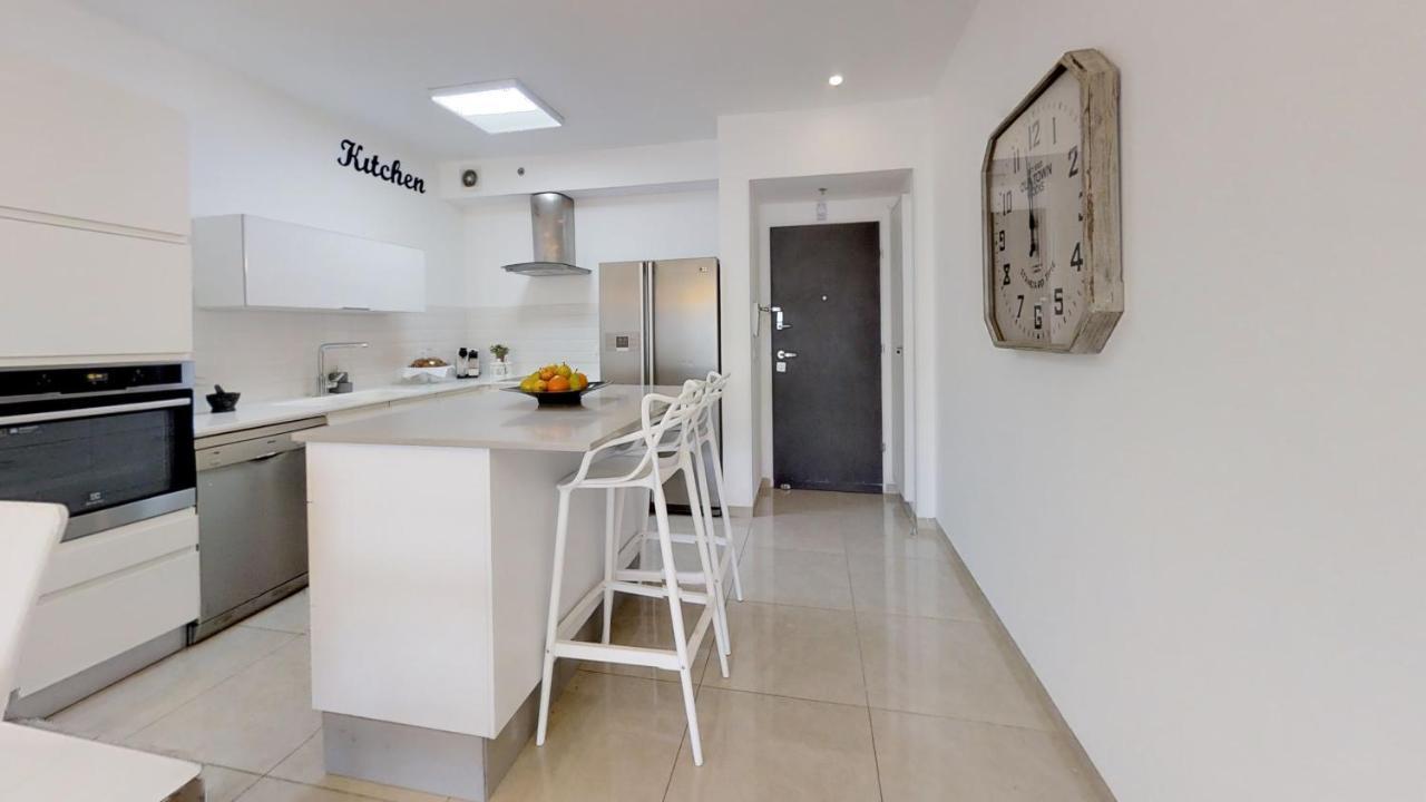 Exclusive Two-Bedroom Apartment With Parking القدس المظهر الخارجي الصورة