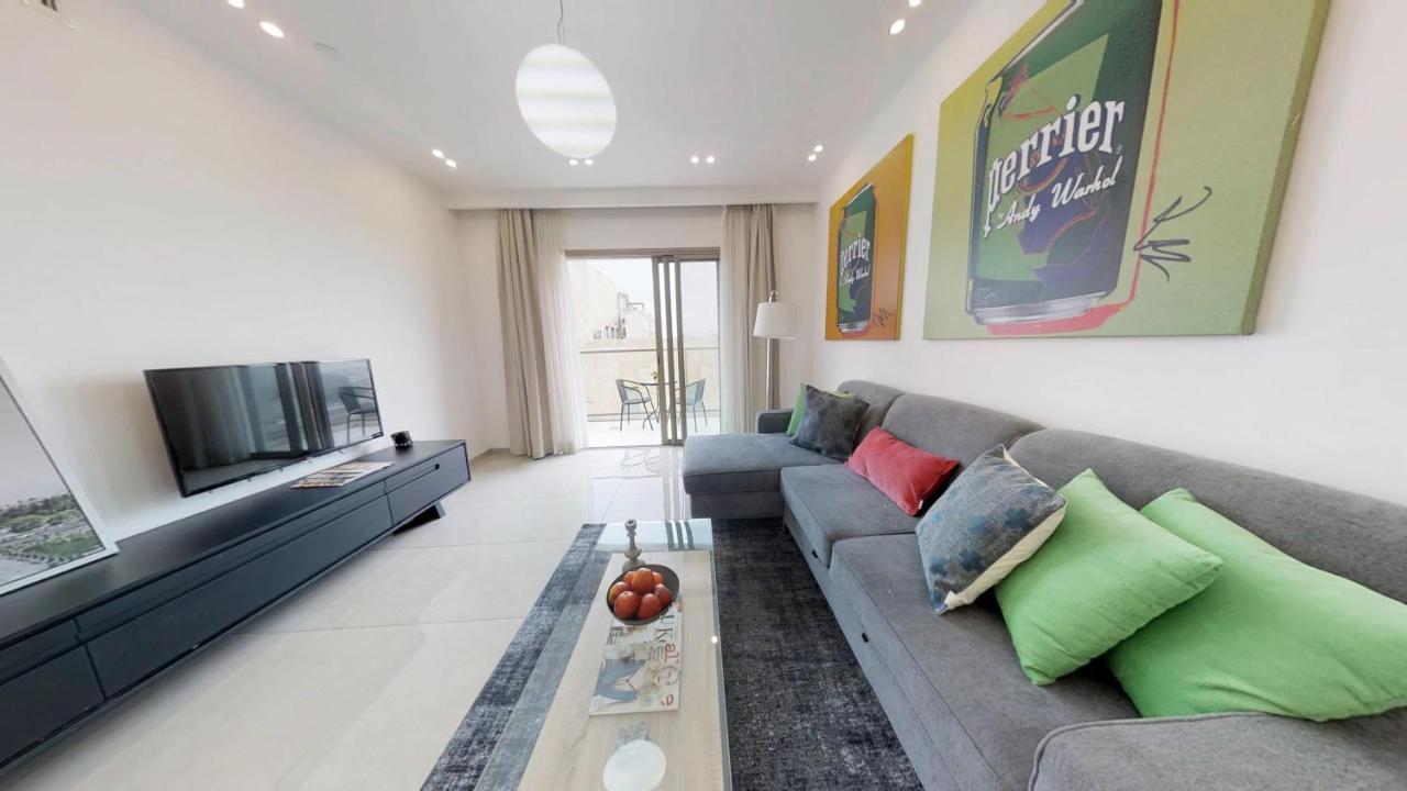 Exclusive Two-Bedroom Apartment With Parking القدس المظهر الخارجي الصورة