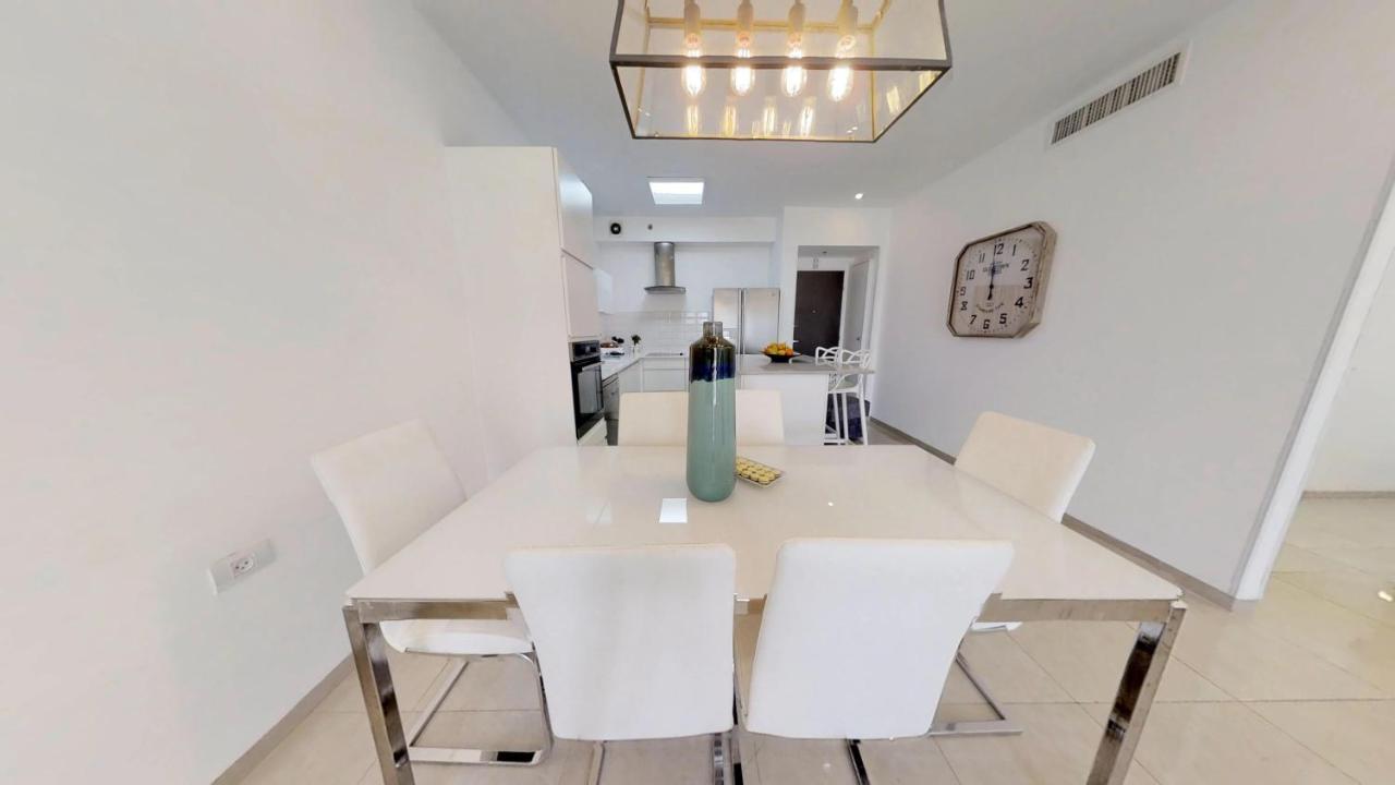 Exclusive Two-Bedroom Apartment With Parking القدس المظهر الخارجي الصورة